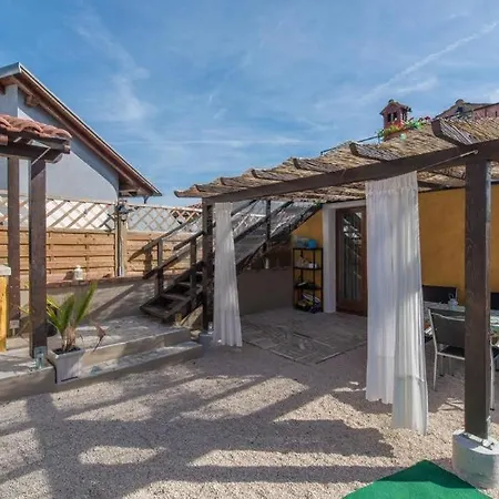 Vakantiehuis Mandula Brtonigla