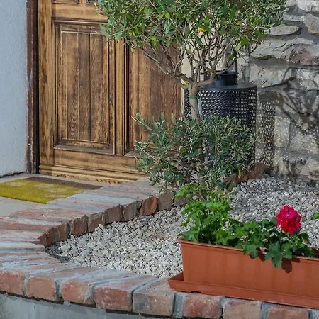 Mandula Holiday home *