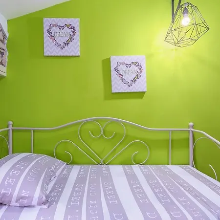 Mandula Holiday home *